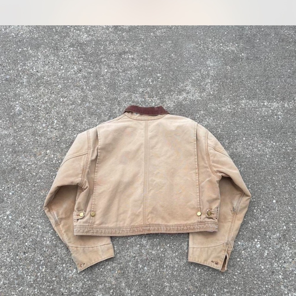 Cropped Boxy Carhartt Jacket - Picture 2 of 8